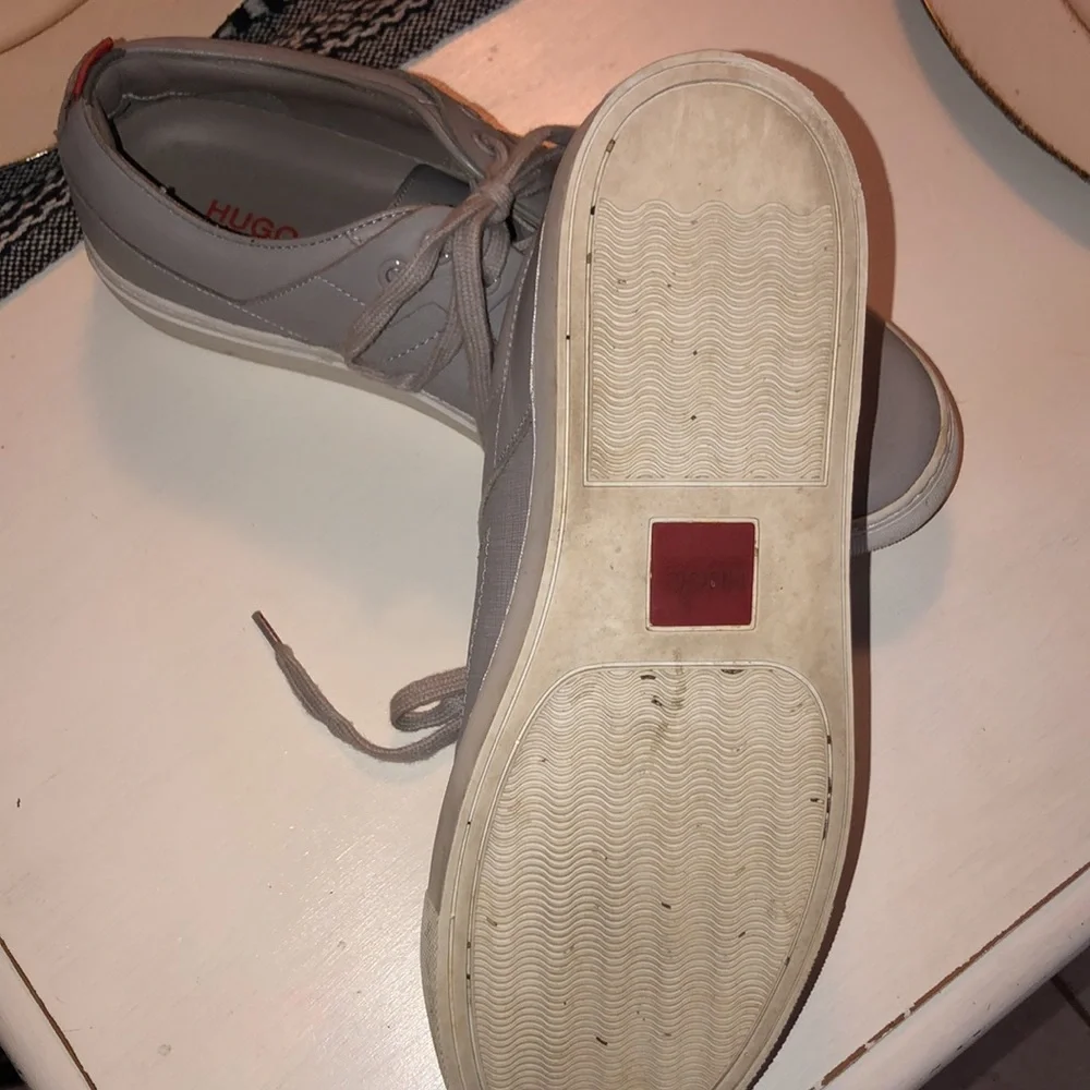 HUGO By Hugo Boss leather gray sneakers 42/9